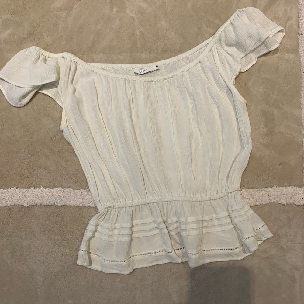 Aritzia off shoulder top